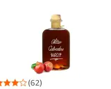 Flasche Calvados, einem Apfelbrand, mit zwei Äpfeln daneben. Der Aufdruck "Alter Calvados V.S.O.P." verrät, aus was Calvados besteht: Äpfel.