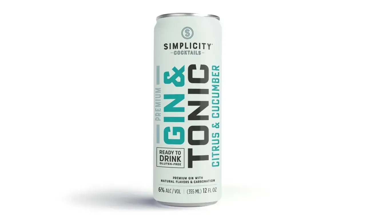 Eine Dose Simplicity Gin & Tonic mit 6% Alkohol. Erfrischender Drink mit Zitrus- und Gurkengeschmack.